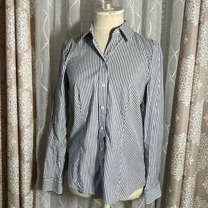 Ann Taylor Striped Button down long sleeve Shirt size 10p